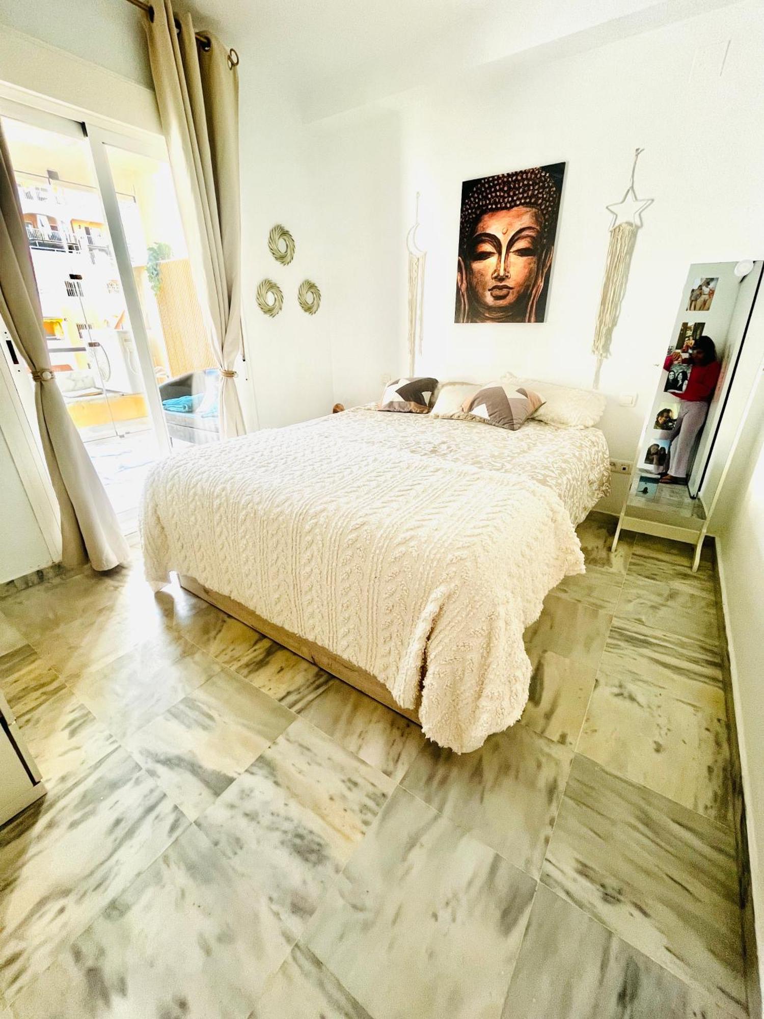Piso En Zona Tranquila De - Torrequebrada Golf Apartamento *